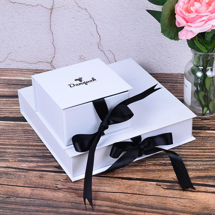 White Magnetic Box